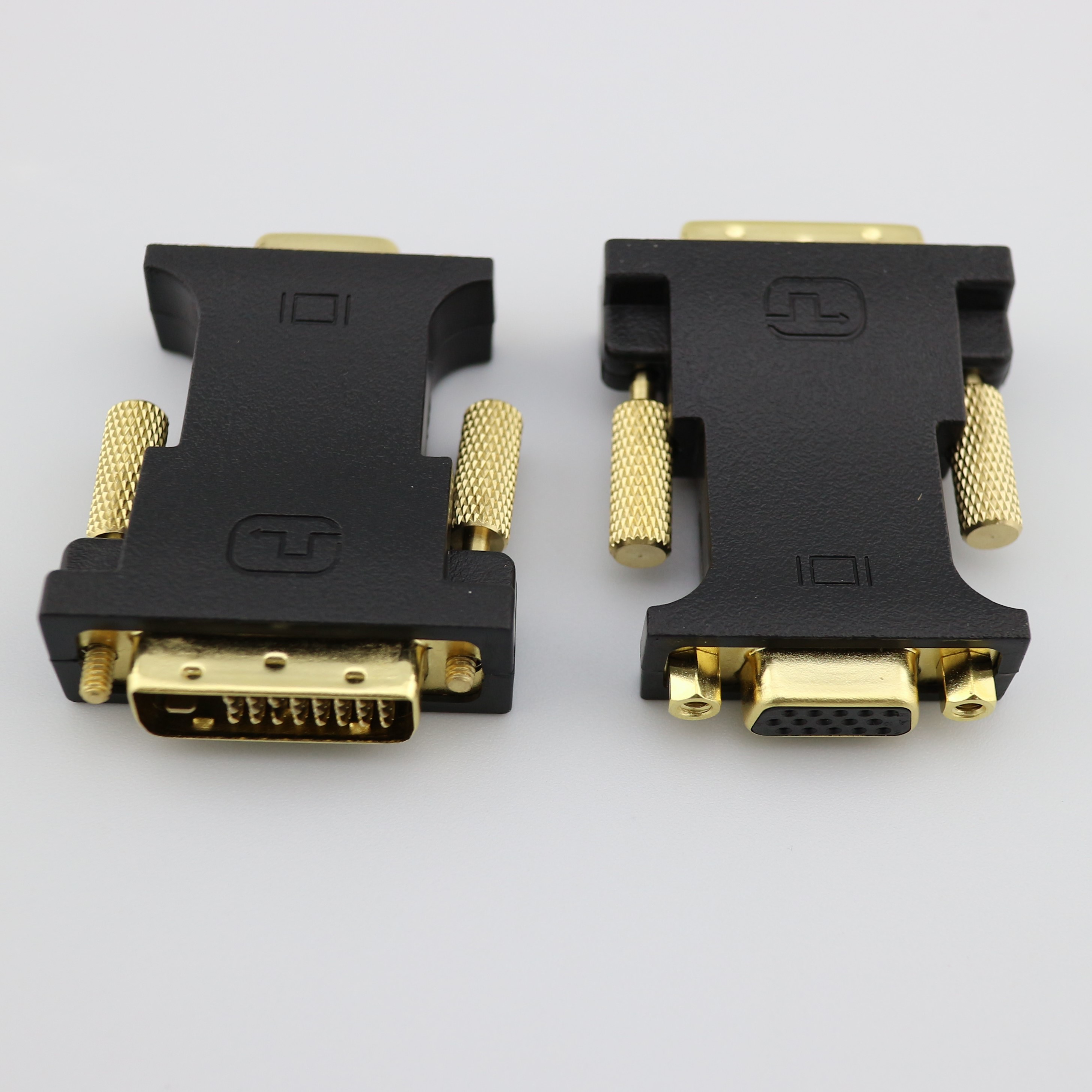 DVI24+1M to VGA F digital converter adapter has a built-in IC chip